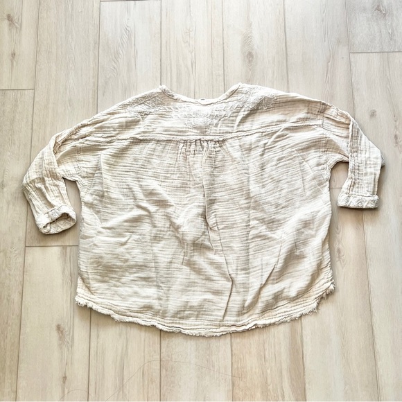 Johnny Was Lightweight Loose Fit Long Sleeve Blouse w/ Tassel Details Sz Medium - Picture 4 of 4